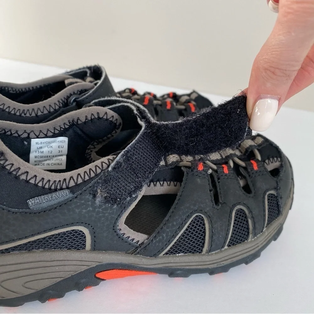 Merrell sturdy closed